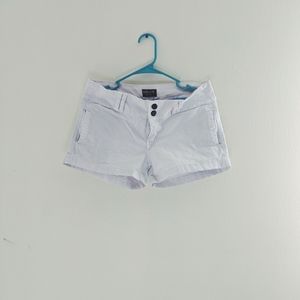White shorts size 8